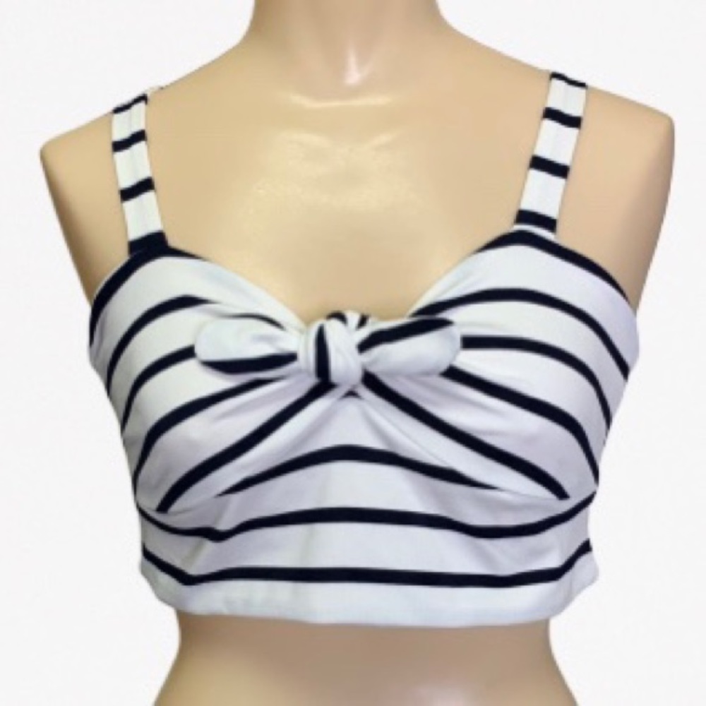 BB DAKOTA STRIPED CROP TOP TIE FRONT SIZE MEDIUM